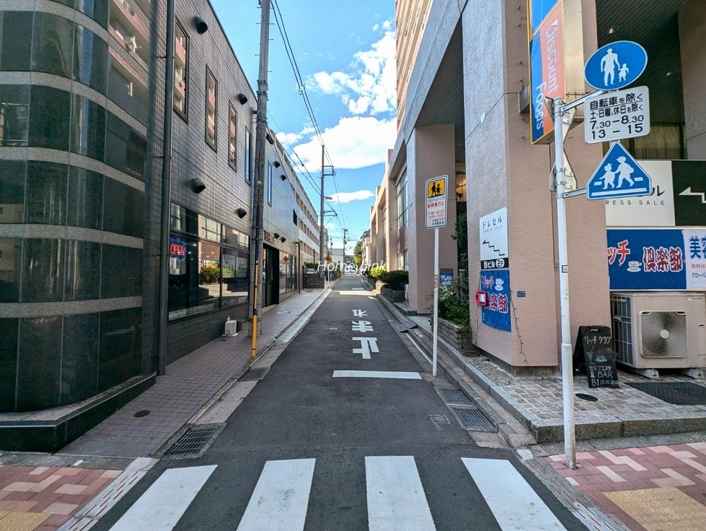 山手通りオークレジデンス　南西側 前面道路